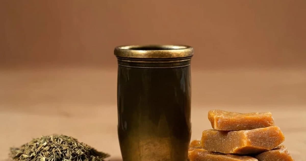 सारिवाद्यसव — आयुर्वेदिक जड़ी-बूटी