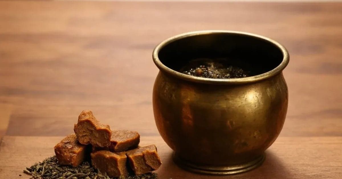 પુનર્નવાસવ — આયુર્વેદિક જડીબુટ્ટી