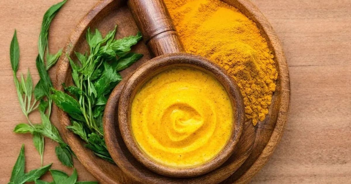 How to Make Turmeric Milk (Golden Milk) and Its Health Benefits — Ayurvedic Herb